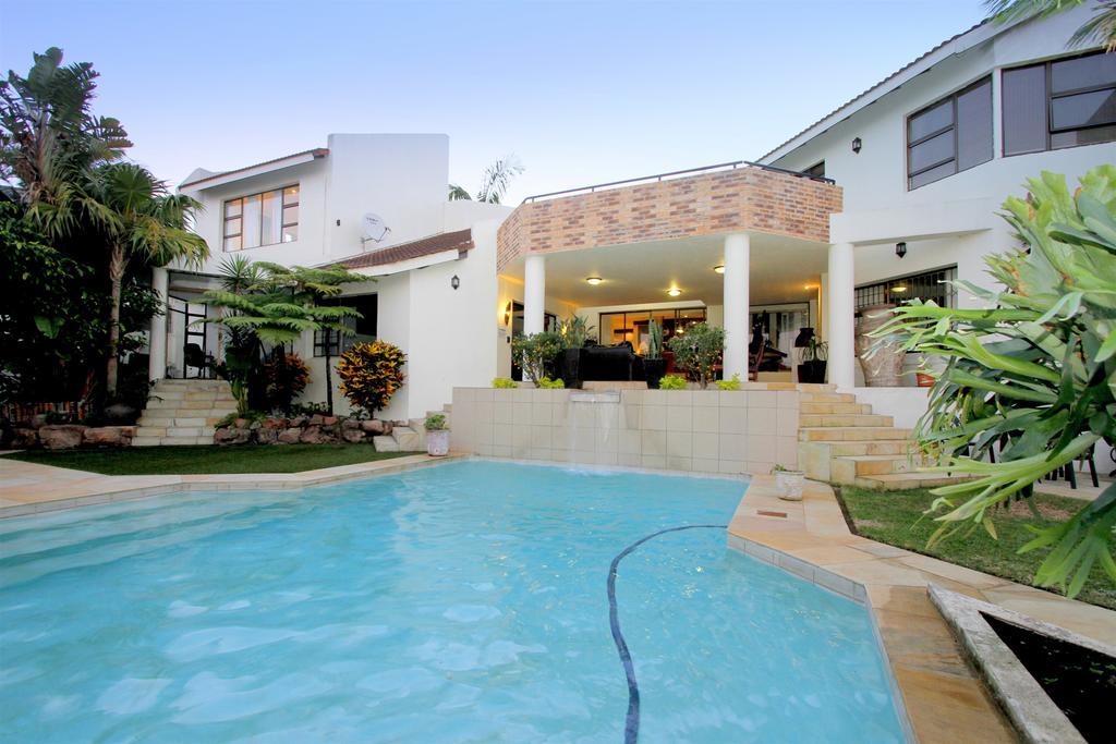 La Dolce Vita Umhlanga Guesthouse Дърбан Екстериор снимка